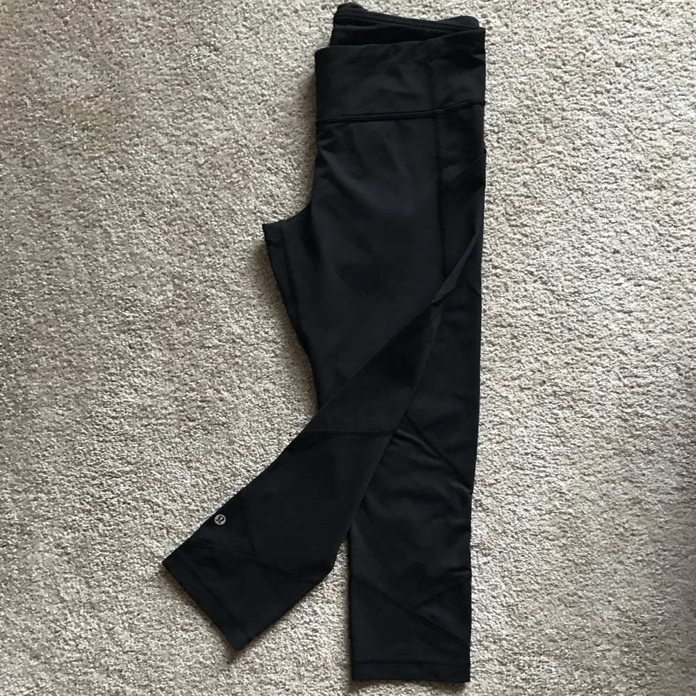 Women’s black Lululemon leggings